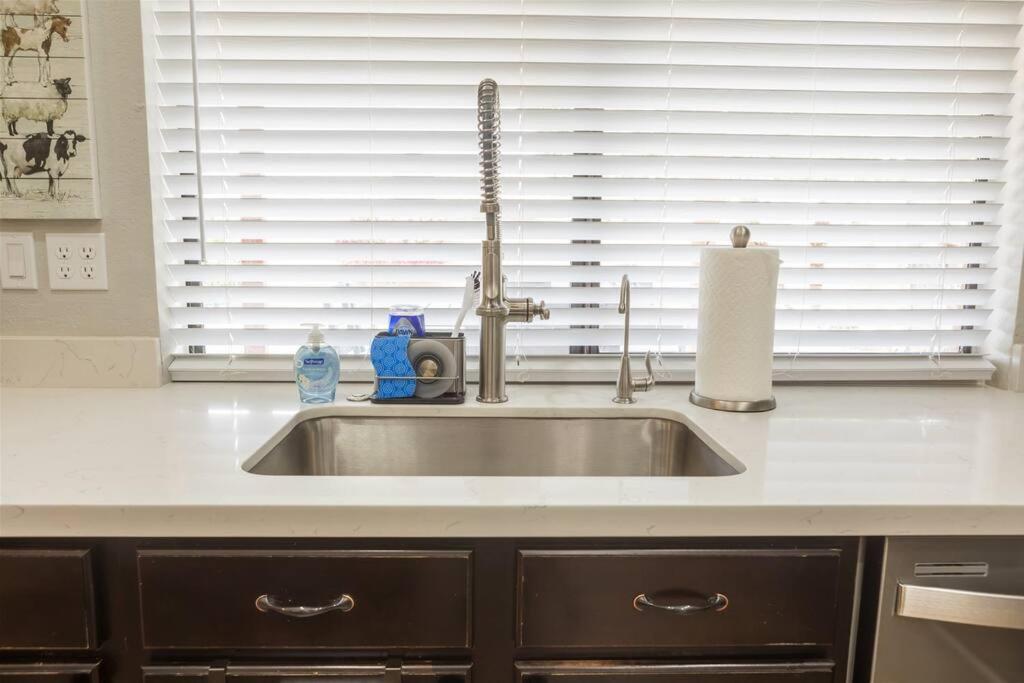Cozy Home With Pool, Fire Table, Bbq, Rv Parking Mesa Exterior photo